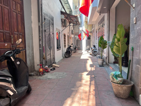 BÁN NHÀ NGÕ 192 ĐƯỜNG LÊ TRỌNG TẤN. 42M2 - 3 TẦNG. NGÕ THÔNG.