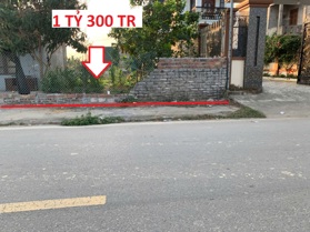 Bán Gấp Lô Đất Gần Vsip 115  m2 Mặt Tiền 8M Gía Hơn 1 Tỷ