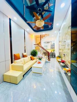 Hàng đầu tư phố Quan Nhân _ Nhân Hoà. Nhà 35m _ 5 tầng _ giá 7.6 tỷ