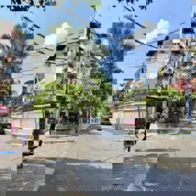 TRỜI SAI GÒN NẮNG 37 ĐỘ -CÒN EM ĐẠT NÓNG LÒNG LÊN CĂN NHÀ SIÊU PHẨM CHO AC ĐÂY.