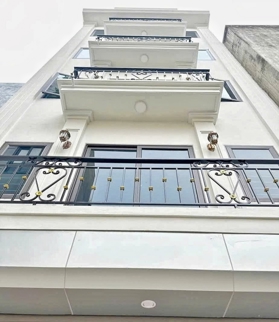 GIẢM CHÀO 500TR - CHỦ NHÀ MÓT BÁN, NHÀ XÂY MỚI Ở NGAY, 5 TẦNG FULL NỘI THẤT - NHỈNH 10 TỶ