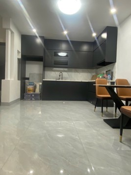 BÁN NHÀ LÔ GÓC – TT CẦU GIẤY – GẦN PHỐ, Ở NGAY - FUL NỘI THẤT ĐẸP – THÔNG TỨ TUNG