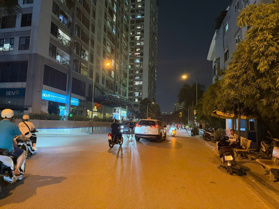 BÁN NHÀ PHÂN LÔ NGUYỄN TUÂN  - Ô TÔ TRÁNH - KINH DOANH ĐỈNH 66M, 4 TẦNG, GIÁ 23 TỶ.