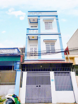 BÁN GẤP NHÀ 3 TẦNG MỚI XÂY HIỆN ĐẠI TẠI VÒNG XUYẾN HC ĐỊNH TRUNG 75m MT5m GIÁ 3,7X TỶ