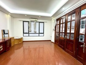 Bán Nhà Vương Thừa Vũ. Thanh Xuân. Lô Góc. Ô Tô. DT 38m2. MT 4.8m. 5 Tầng. Giá 14.9 Tỷ.