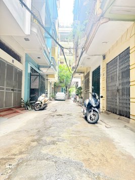 Bán Nhà Đường Láng. Đống Đa. 5 Tầng Thang Máy. Ô Tô. DT 43m2. MT 3.4m. Giá 15.4 Tỷ.