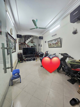 BÁN NHÀ CHỈ 15M RA VŨ TÔNG PHAN - 77M2 - NGÕ Ô TÔ  XÂY TÒA VĂN PHÒNG HOẶC Chung cư GIÁ  30.9 TỶ.