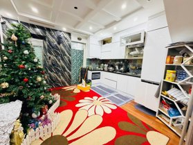 Bán Nhà Nguyễn Chánh. Cầu Giấy. Thang Máy. Ô Tô. Vỉa Hè. DT 60m2. MT 4.5m. Giá 39.8 Tỷ