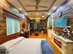 PHỐ CHÙA BỘC - LÔ GÓC 2 THOÁNG - GẦN PHỐ