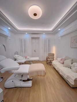 BÁN GẤP - QUAN HOA - NGÕ THÔNG GẦN PHỐ - TRƯỚC NHÀ THOÁNG SÁNG - YÊN TĨNH - DÂN TRÍ CAO