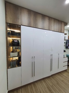 Siêu phẩm duy nhất! nhà đẹp ngay khu dân cư A.B,C Nguyễn Hữu Cảnh Bình Thạnh 4tầng đang có Hđ 28tr