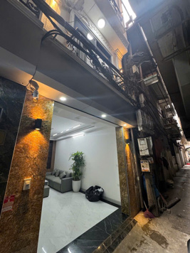 BÁN NHÀ XUÂN THUỶ- 6 TẦNG THANG MÁY- NGÕ TO- GẦN PHỐ - 35m2 x 6 tầng thang máy, Giá 11.6 tỷ35