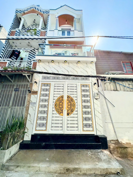 Bán nhà hẻm xe hơi 2020 Huỳnh Tấn Phát, Nhà Bè, DT 3,6 x9m, 3 lầu. Giá 2,39 tỷ