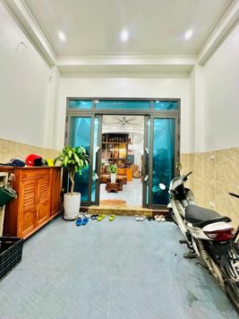 BÁN NHÀ ĐƯỜNG GIÁP BÁT. 73M2 - 6 TẦNG. THANG MÁY. 8 PHÒNG KHÉP KÍN.