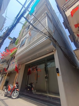 BÁN TÒA NHÀ CHDV PHỐ TAM KHƯƠNG. 105M2 - 7 TẦNG. THANG MÁY. LÔ GÓC. 13 PHÒNG KHÉP KÍN.