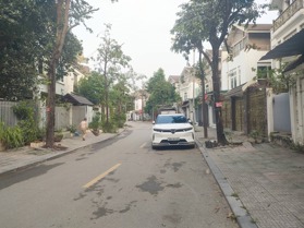 BÁN BIỆT THỰ KĐT VĂN PHÚ. 200M2 - 3 TẦNG. MT 10M. 
