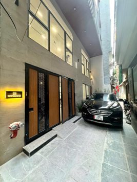 BÁN TÒA NHÀ CHDV ĐƯỜNG HOÀNG VĂN THÁI. 100M2 - 8 TẦNG. THANG MÁY. 23 PHÒNG KHÉP KÍN.