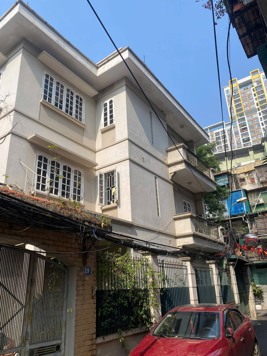 BÁN NHÀ ĐƯỜNG HOÀNG ĐẠO THÀNH. 130M2 - 4 TẦNG. LÔ GÓC. GARA Ô TÔ.