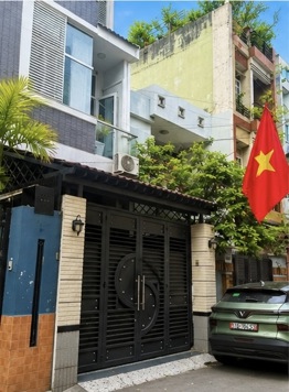 Hàng xóm CƯ XÁ LỮ GIA - Lý Thường Kiệt - 90m2, giếng trời đón sáng, xe hơi ngủ nhà.
