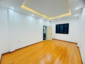 Bán Nhà 2 Mặt Ngõ Văn Hương. Đống Đa. DT 26m2. MT 4.1m. 4 Tầng. Giá 6.95 Tỷ.