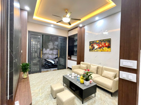 Nhà 45m2 Khương Đình, 4T, 12.6 tỷ, 5PN, 2 mặt thoáng, có ban công đẹp