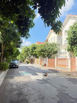 Bán biệt thự đơn lập ở Dự án Làng Việt Kiều Châu Âu Euroland, Q Hà Đông 181,9 m² - LH: 0963989690