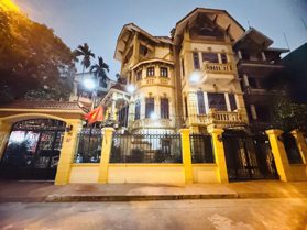 BÁN BIỆT THỰ KĐT ĐẠI KIM. 210M2 - 4 TẦNG. GẦN HỒ LINH ĐÀM