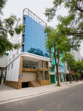 BÁN TÒA NHÀ MẶT ĐƯỜNG VŨ TÔNG PHAN. 190M2 - 9 TẦNG. THANG MÁY. THÔNG SÀN. LÔ GÓC.