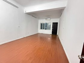 Bán Nhà Cù Chính Lan. Thanh Xuân. Ô Tô. DT 78m2. MT 3.9m. 4 Tầng. Giá 27.3 Tỷ.