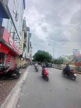 BÁN TÒA NHÀ MẶT ĐƯỜNG GIÁP NHẤT. 75M2 - 9 TẦNG. THANG MÁY. 2 MẶT PHỐ.
