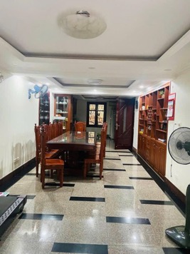 Bán biệt thự Bán đảo Linh Đàm – Giá 90 tỷ – DT 275.3m² x 4 tầng – MT 12.5m – hầm gara 