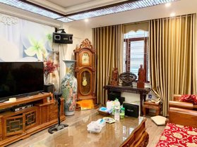Bán Nhà Thịnh Hào 1. Đống Đa. 6 Tầng Thang Máy. Ô Tô. DT 42m2. MT 4.4m. Giá 17.9 Tỷ.