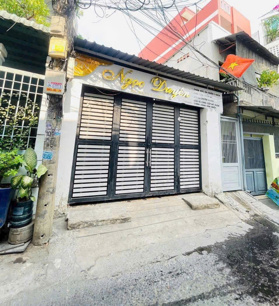 Bán nhà hẻm xe hơi đường Bùi Văn Ba, Quận 7, Dt 4,2 x20,6m. Giá 8 tỷ 990 triệu