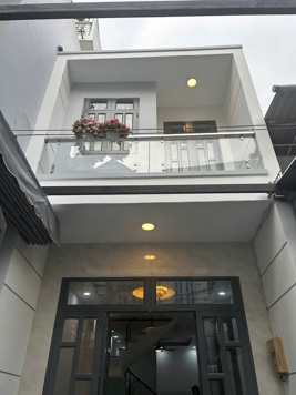 Cần bán nhà hẻm 308 Huỳnh Tấn Phát, Quận 7, DT: 3,9 x15,5m, 1 lầu. Giá 5,8 tỷ