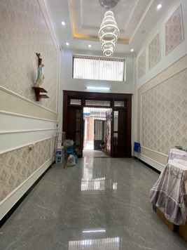 Bán nhà 4 tầng 88m2 đối diện công viên - đường Đặng Thuỳ Trâm, ngay ĐH Văn Lang