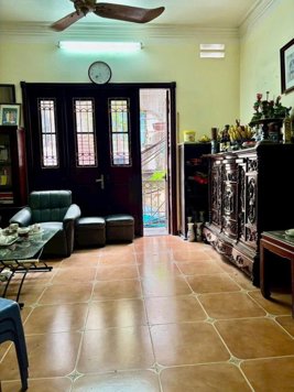 Bán Nhà Điện Biên Phủ. Ba Đình. Lô Góc. Ô Tô. DT 54m2. MT 4.7m. 5 Tầng. Giá 27 Tỷ.