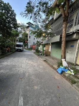 BÁN NHÀ LIỀN KỀ KHU DV6 TÂY NAM LINH ĐÀM. 65M2 - 5 TẦNG. GARA Ô TÔ.