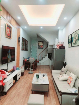 Bán nhà phố Hạ Đình, Hà Nội 69m2, 4 Tầng , giá chào 17 tỷ ,kinh doanh 