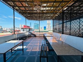 Bán Nhà Hoa Bằng. Cầu Giấy. 9 Tầng Thang Máy. Ô Tô. DT 148m2. MT 6.4m. Giá 58.8 Tỷ.