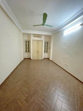 Bán Nhà Thành Công. Đống Đa. Ô Tô. DT 30m2. MT 3.6m. 5 Tầng. Giá 12.7 Tỷ.