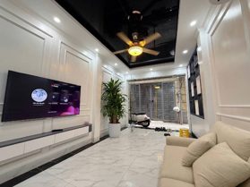 11.1 tỷ | Lạc Trung ngõ rộng, yên tĩnh, cách phố vài bước chân | 46m2 x 5 tầng x thang máy
