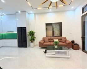 QUÁ ĐẸP CHO CĂN NHÀ ĐỂ Ở TẠI 68 CẦU GIẤY, 45M - 10,x TỶ, 3 THOÁNG, NGÕ ĐẸP.