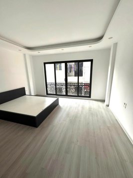 Bán Nhà Định Công Thượng. Hoàng Mai. Thang Máy. Lô Góc. Ô Tô. DT 40m2. Giá 11.7 Tỷ.