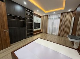 Bán Nhà Trần Duy Hưng. Cầu Giấy. Thang Máy. Lô Góc. Ô Tô. Vỉa Hè. DT 68m2. Giá 31.5 Tỷ.