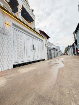 Bán nhà Full nội thất hẻm xe hơi 1716 Huỳnh Tấn Phát, Nhà Bè. Giá 6,79 tỷ