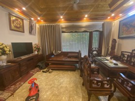 SIÊU PHẨM BIỆT THỰ 4 TẦNG FULL NỘI THẤT GỖ XỊN – TỌA LẠC TẠI TỌA ĐỘ VÀNG TP. TỪ SƠN