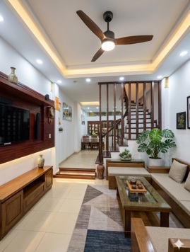 NHÀ ĐẸP 6 TẦNG KIM HOÀNG - VÂN CANH. Chỉ 5.x tỷ.