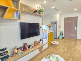            Gia đình cần bán gấp căn hộ PHỐ Hàm Nghi diện tích 79m2.