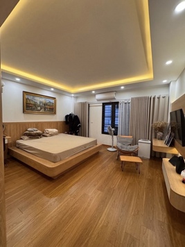 Hiếm - Bán nhà Lạc Trung 45m2 x 5 tầng x 8.45 tỷ | oto đỗ cửa | cách mặt phố 35m | an sinh đỉnh