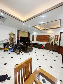 Phố VIP Đại Cồ Việt trước nhà rộng rãi x dân trí cao | 53m2 x 5 tầng x dân xây tâm huyết